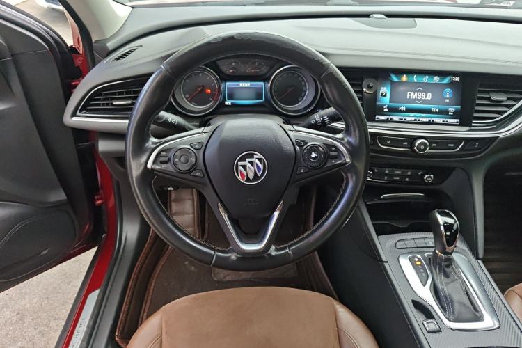 Used Buick Regal 2019 20T Elite Version China VI Standard Steering Wheel