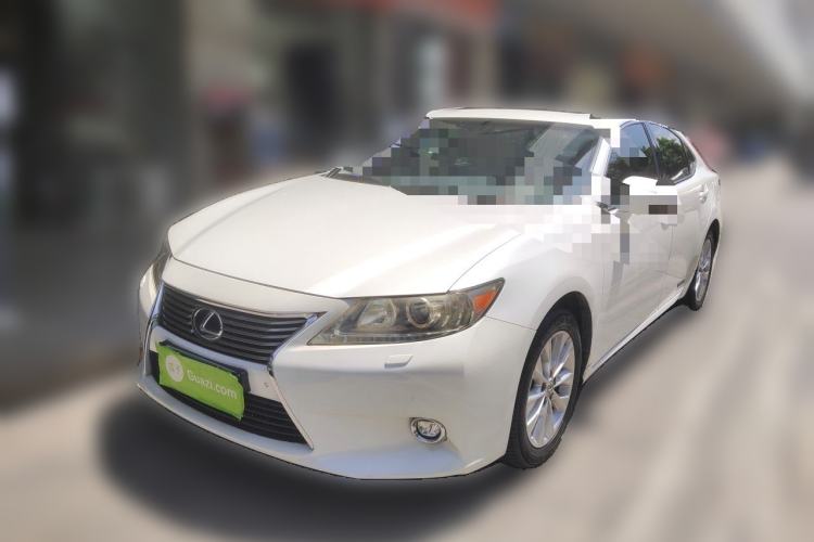 Used Lexus ES 2013 300h Luxury Edition