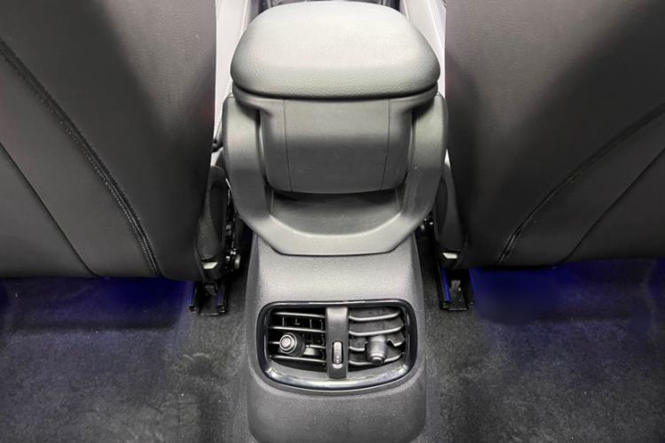 Used MINI Countryman 2021 1.5T COOPER ALL4 Laguna Blue Limited Edition Interior 12