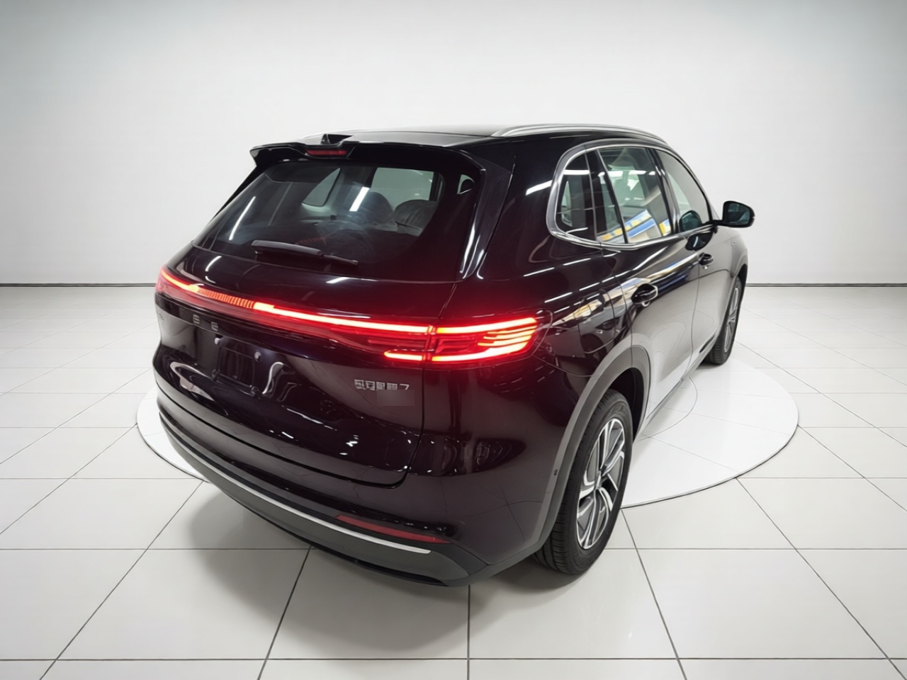 Geely Galaxy Xingjian 7 EM-i 2026 Model 135km Smart Navigation Version — снимка 6