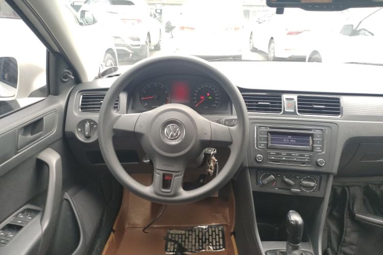 Used Volkswagen Santana 2013 1.6L Automatic Fashion Edition