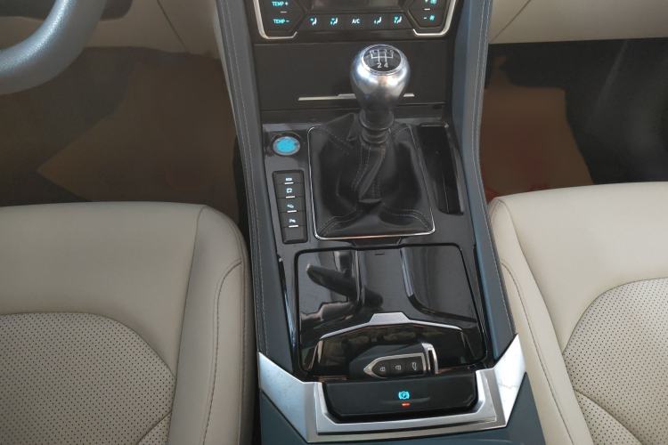 Used Zotye Domy X7 2017 1.5T Manual Luxury Model