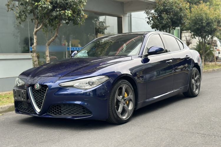 Used Alfa Romeo Giulia 2017 2.0T 280HP Luxury Edition