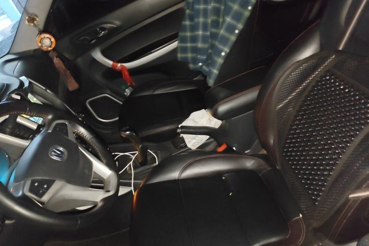 Used CHANGAN CS35 2015 1.6L Manual Luxury Model China IV Standard