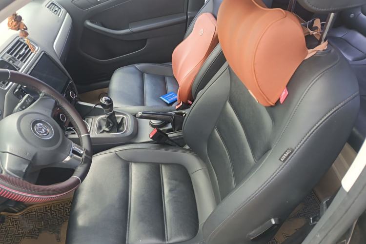 Used Volkswagen Sagitar 2014 1.6L Manual Comfort Model