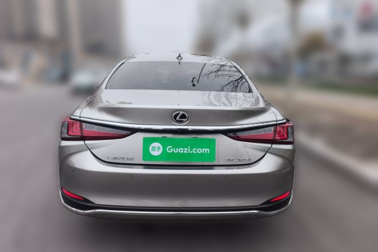 Used Lexus ES 2020 200 Excellence Edition
