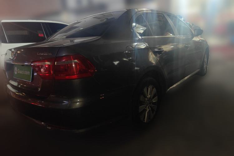 Used Volkswagen Lavida 2013 1.6L Manual Comfort Edition Rear Right 45 Deg