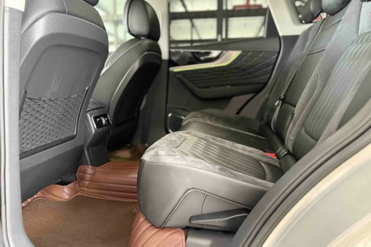 Used Hongqi HS5 2022 2.0T Smart Connect Flagship All-Wheel-Drive Version Interior 6