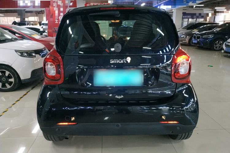 Used smart fortwo 2016 0.9T 66kW Hardtop Pioneer Edition
