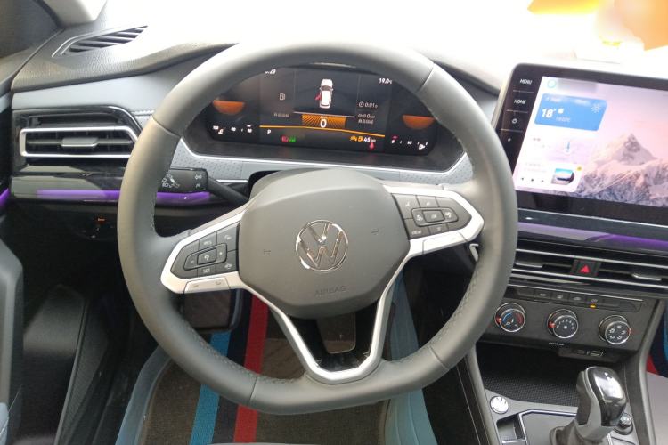 Used Volkswagen Lavida 2026 1.5L Automatic Starry Five-Million Edition Steering Wheel