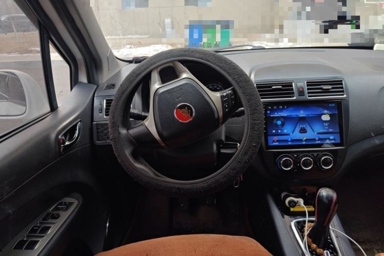 Used FORTHING Joyear X5 2013 1.6L Manual Luxury Model China IV Standard