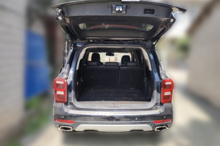 Used GAC Trumpchi GS8 2017 320T Two-Wheel Drive Luxury Smart Connectivity Version (7 Seats) Trunk