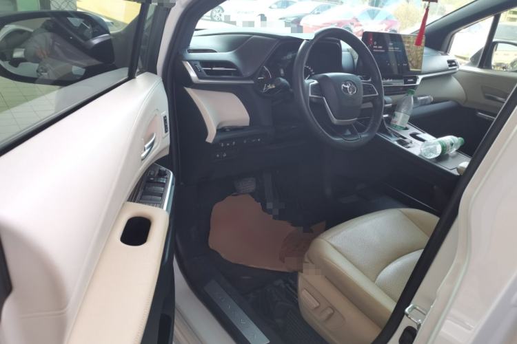 Used Toyota Granvia 2023 2.5L Hybrid Prestige PLUS Edition
