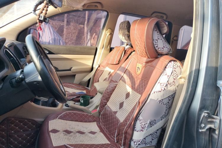 Used Baojun 730 2014 1.5L manual Comfort ESP version 7 seats
