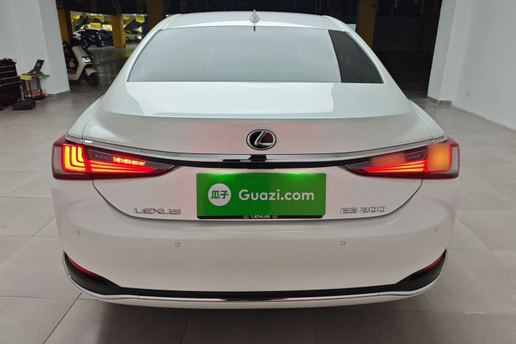 Used Lexus ES 2022 200 Excellence Edition