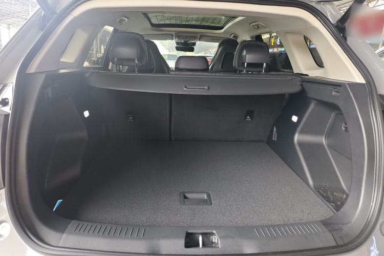 Used Hongqi HS3 2023 2.0T Two-Wheel Drive Available Version
