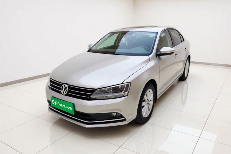 Used Volkswagen Sagitar 2015 1.6L Manual Comfort Model