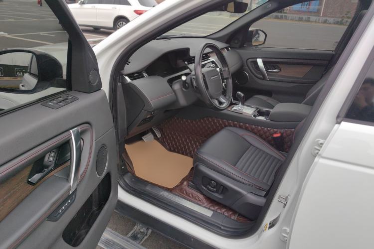 Used Land Rover Discovery Sport 2020 249 PS R-Dynamic Performance Tech Edition 7 Seats Driver Seat