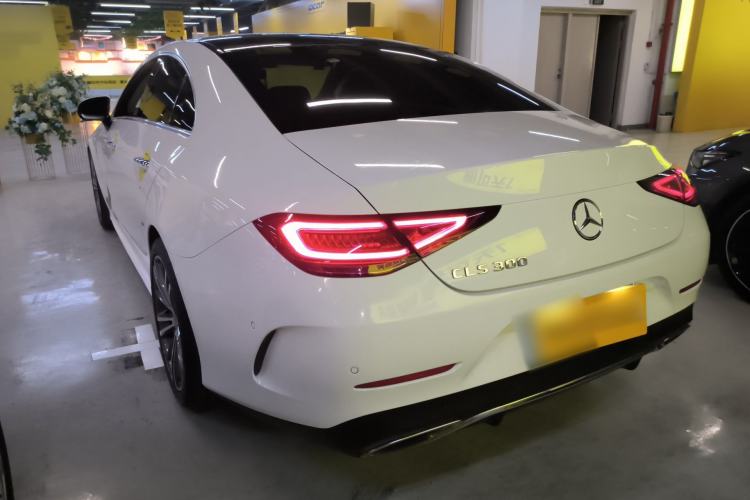 Used Mercedes-Benz CLS 2018 CLS 300 Luxury Model
