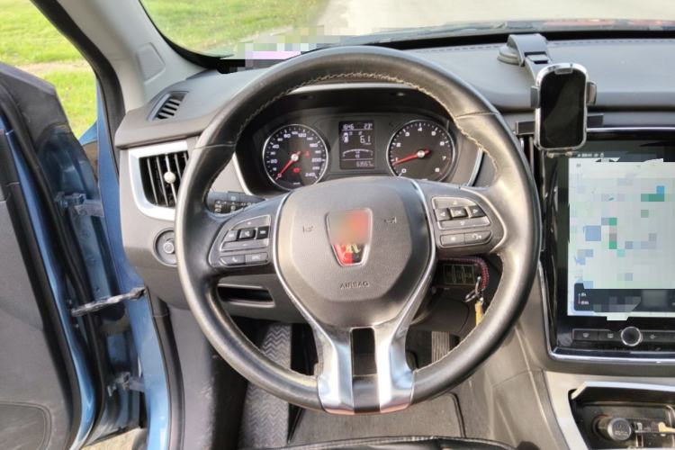 Used Roewe RX5 2016 20T Two-Wheel Drive Manual Transmission Internet Smart Edition Steering Wheel