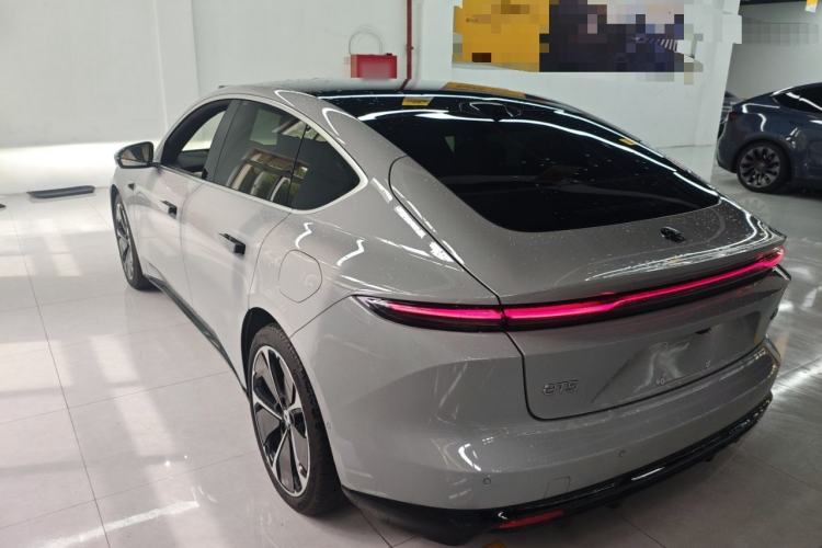 Used Nio ET5 2025 75 kWh Exterior 2