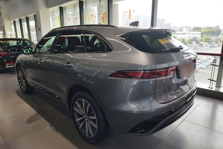 Used Jaguar F-PACE 2024 P250 R-Dynamic SE

