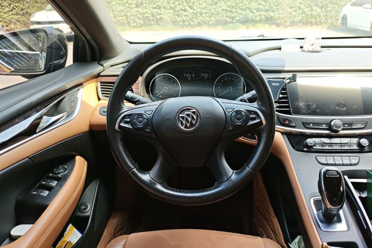 Used Buick LaCrosse 2016 28T Premium Edition