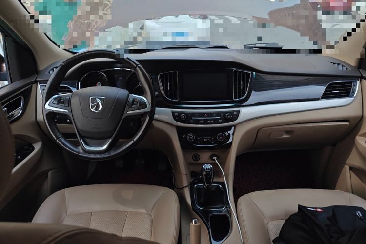 Used Baojun 730 2016 1.5L Manual Luxury Edition 7 Seats