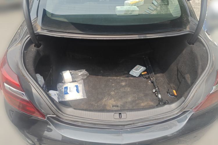 Used Buick Regal 2015 1.6T Leading Technology Model Trunk