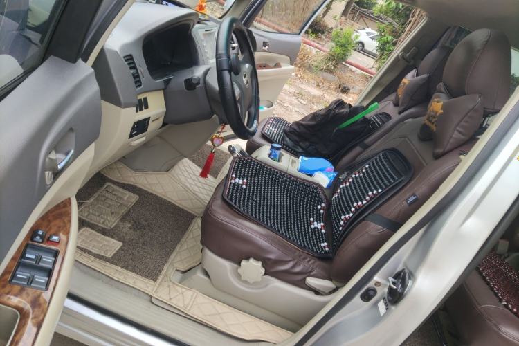 Used BYD M6 2013 2.0L Manual Comfort Edition