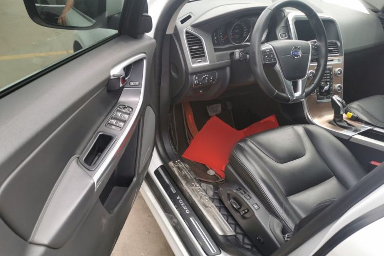 Used Volvo XC60 2016 T5 Smart Upgrade Model