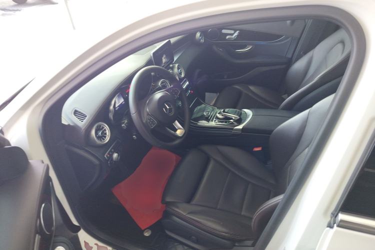 Used Mercedes-Benz GLC 2017 GLC 260 4MATIC Luxury Model