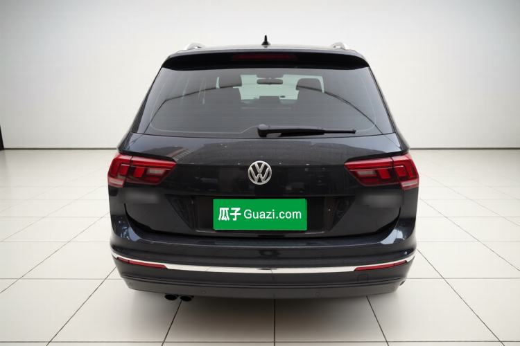 Used Volkswagen Tiguan L 2017 330TSI Automatic Two-Wheel Drive Comfort Edition Exterior 4