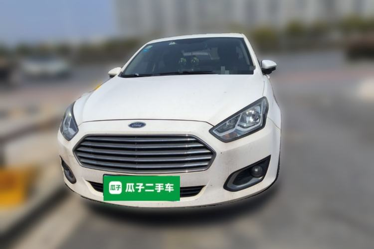 Used Ford Escort 2015 1.5L Automatic Fashion Model
