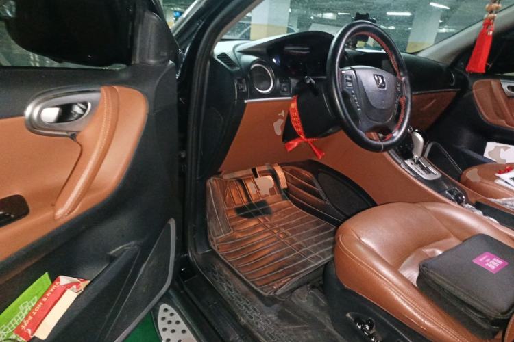 Used Luxgen Great 7 SUV 2014 2.2T Two-Wheel-Drive Smart Version
