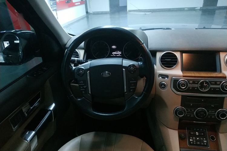 Used Land Rover Discovery 2016 4th Generation 3.0 V6 SC SE
