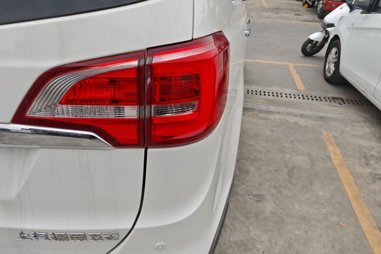 Used Baojun 730 2016 1.5T Manual Comfort Version 7 Seats