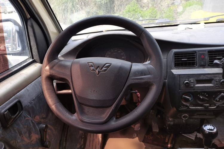 Used Wuling Rongguang 2012 1.5L Extended Basic Version Steering Wheel