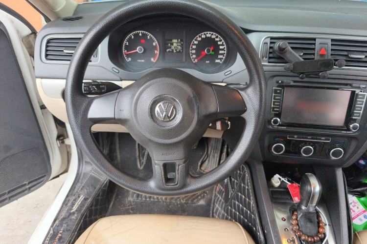 Used Volkswagen Sagitar 2012 1.6L Automatic Comfort Edition
