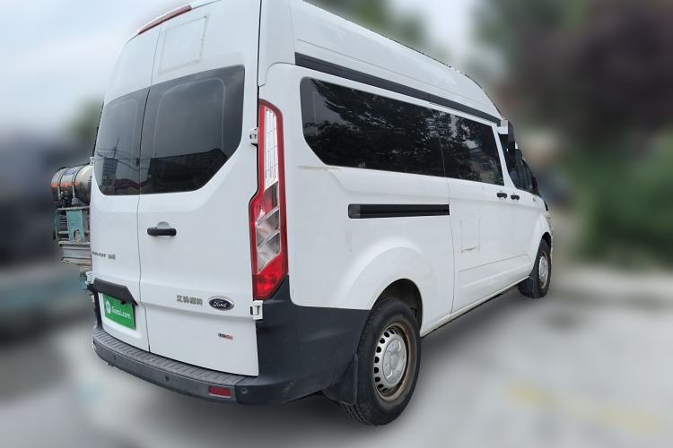 Used Ford Transit 2019 2.0T Diesel Multi-Purpose Commercial Vehicle Mid-Drive Mid-Roof 6-Seater China VI Standard

