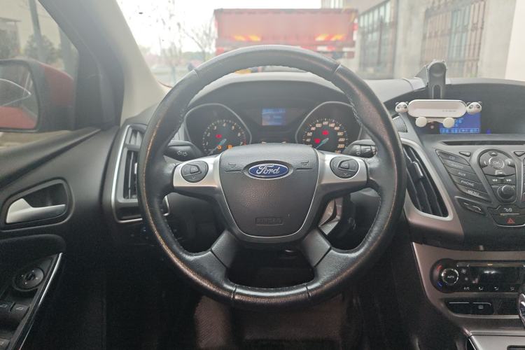 Used Ford Focus 2012 Hatchback 1.6L Automatic Fashion Edition