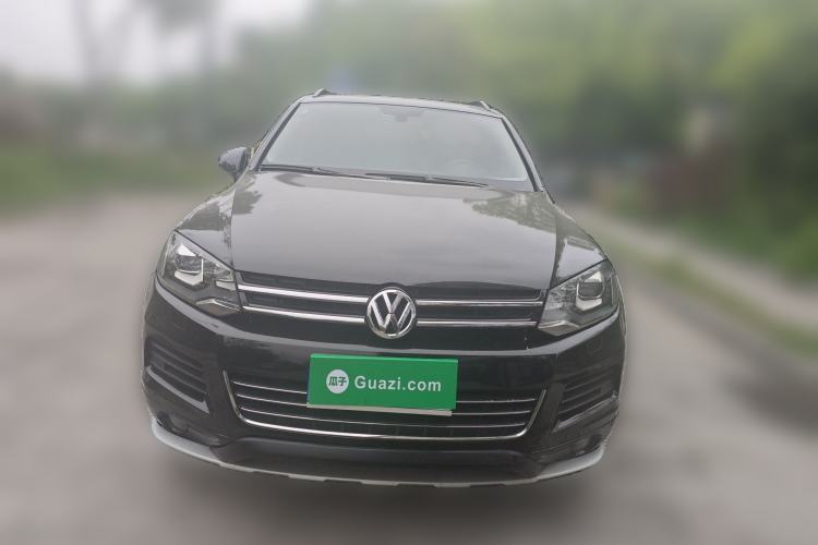 Used Volkswagen Touareg 2011 3.0 TSI Comfort Version Front