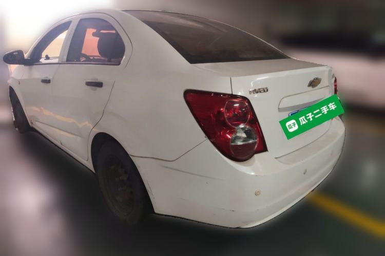 Used Chevrolet Aveo Sonic 2014 Sedan 1.4 SL MT Comfort Edition
