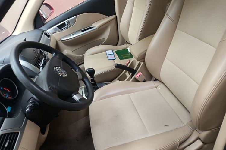 Used Buick Excelle 2013 1.5L Manual Classic Model
