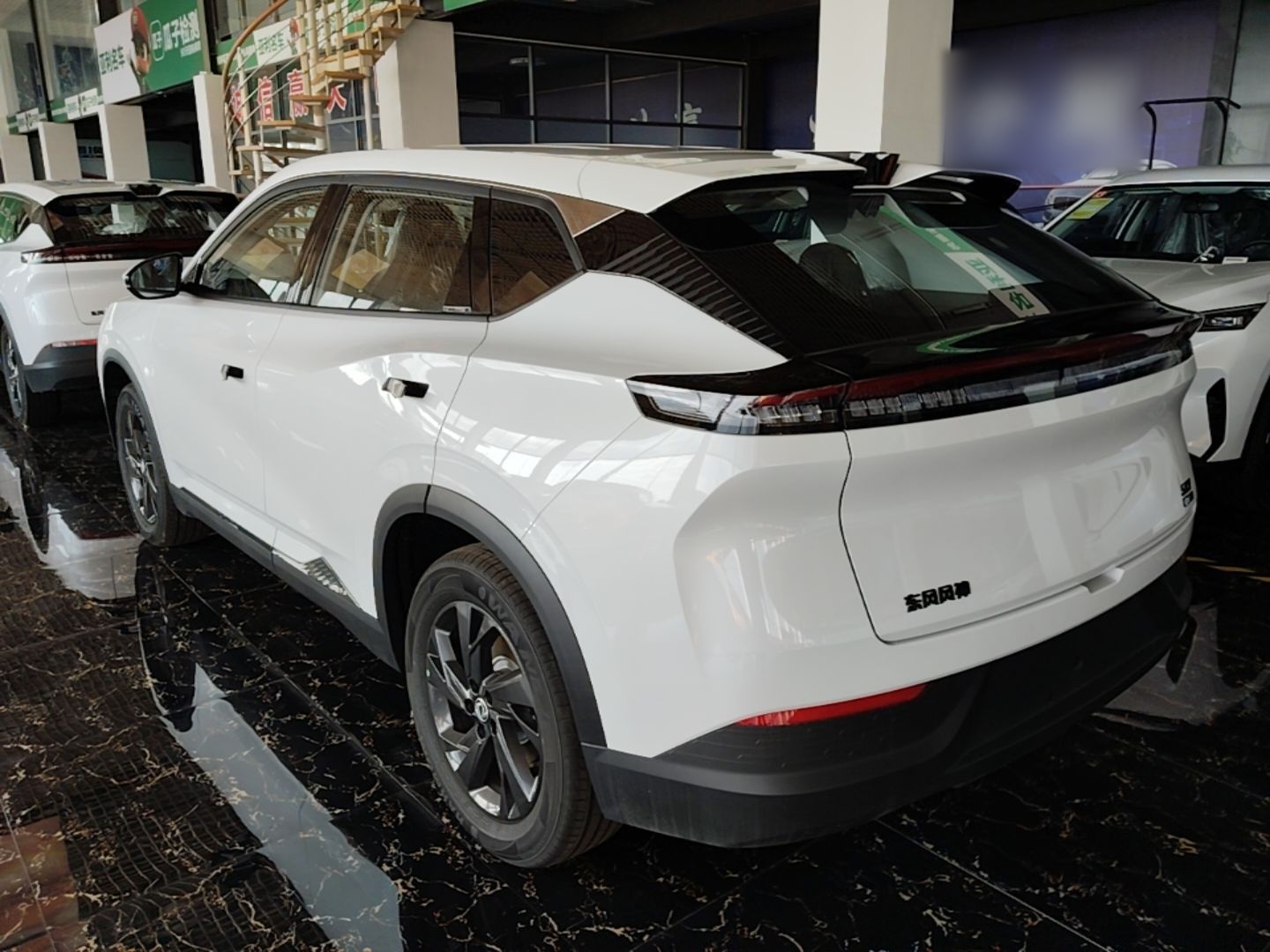 Dongfeng Aeolus SKY EV01 2025 530 km AIR Elite Edition — снимка 4