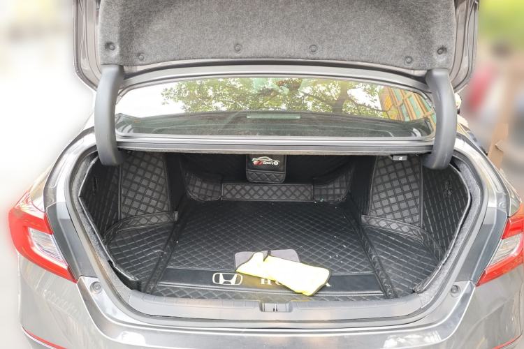 Used Honda Accord 2018 Rui Hybrid 2.0L Rui Ling Edition China VI
