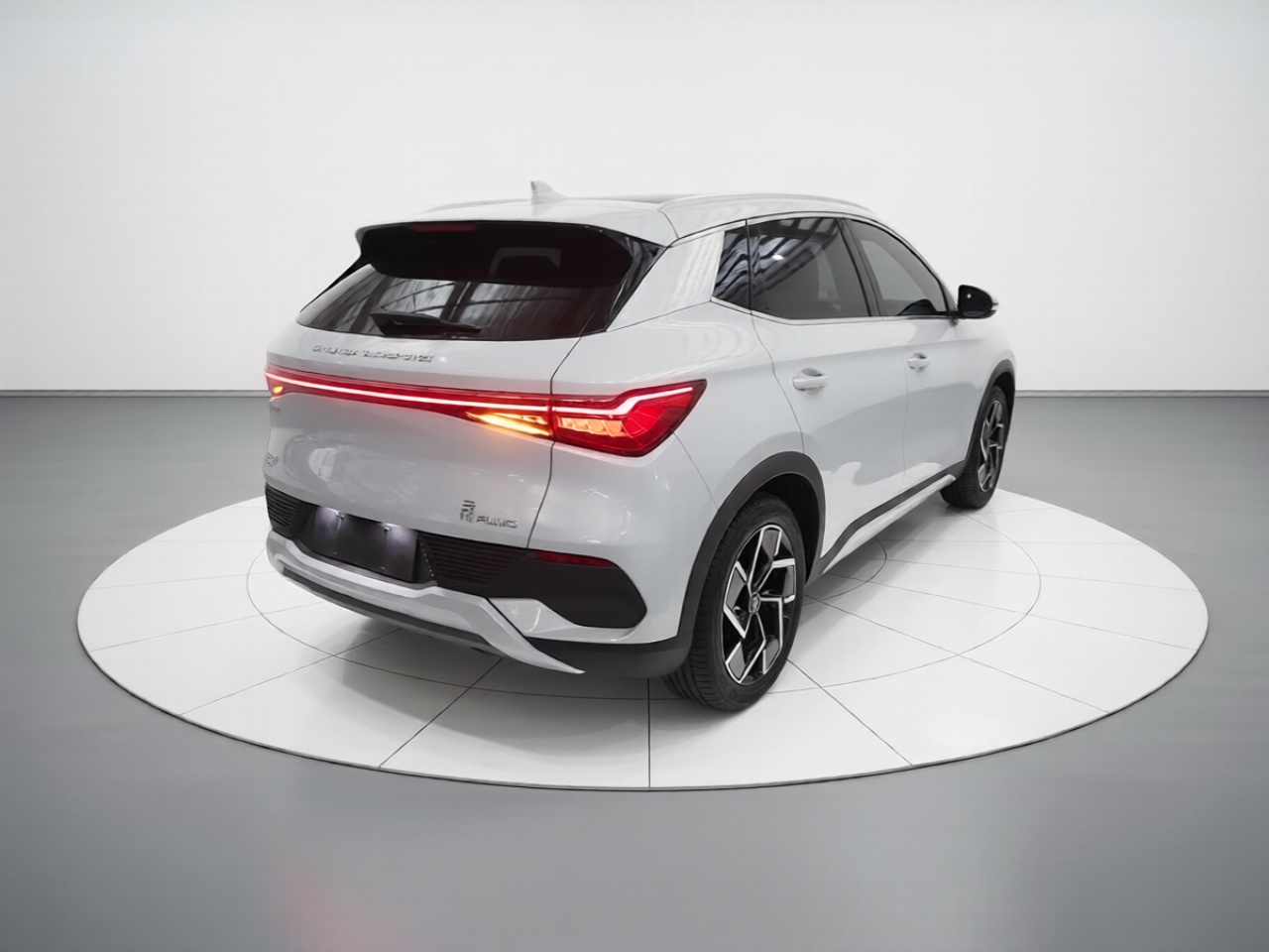 BYD Yuan PLUS 2022 510 km Flagship Version — снимка 6
