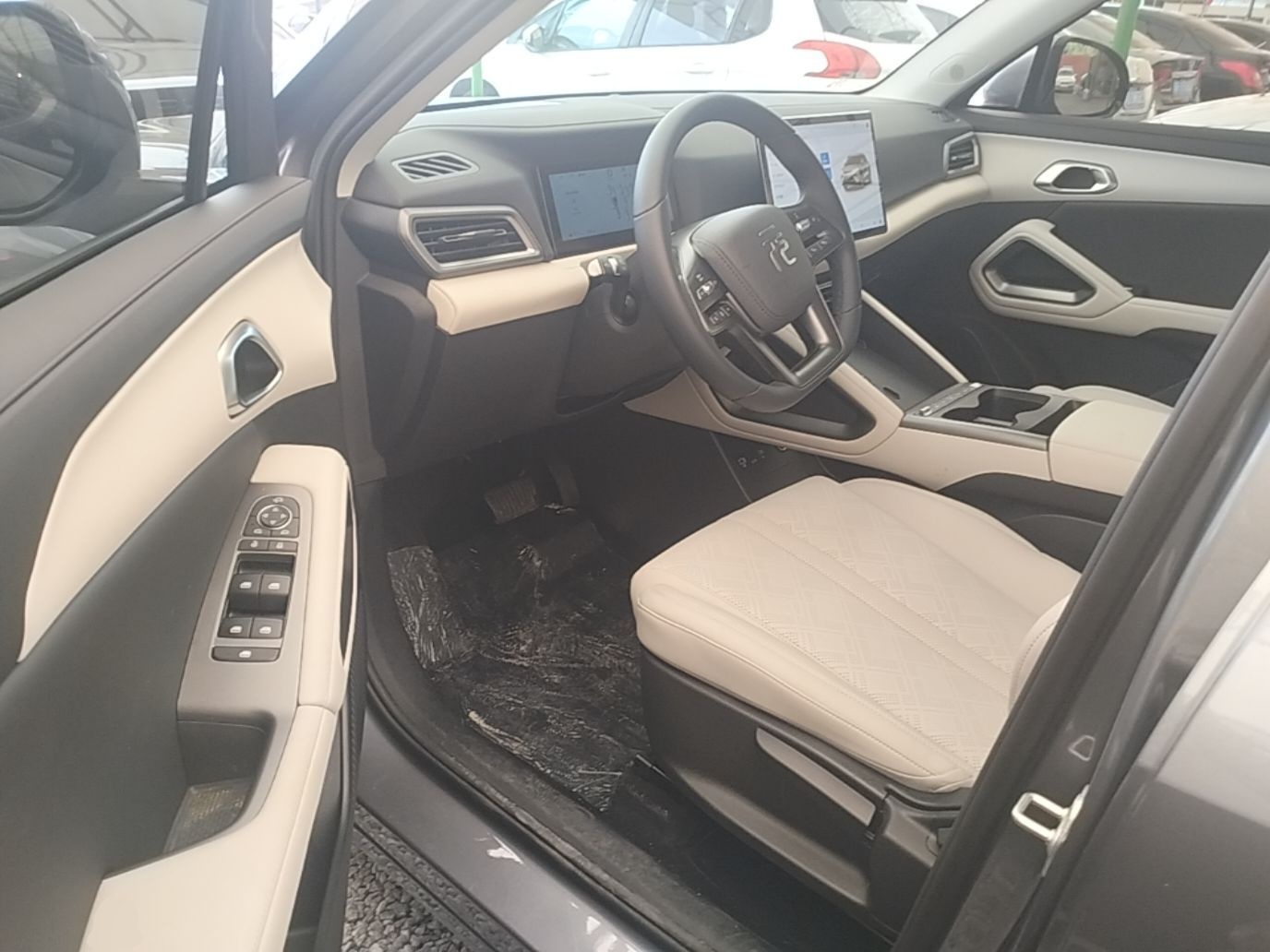 BYD Yuan UP 2025 Intelligent Driving Version 401 KM Dynamic Edition — снимка 18