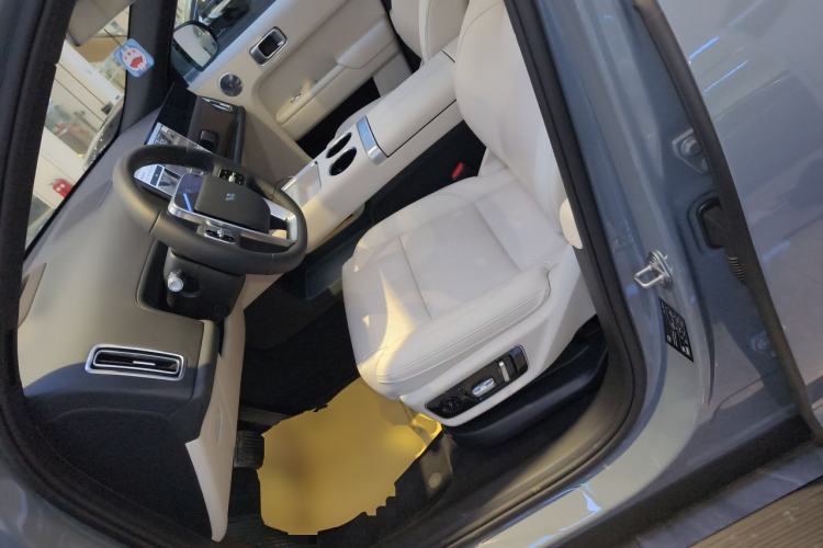 Used Li Auto L7 2025 Ultra Smart Refreshed Edition
