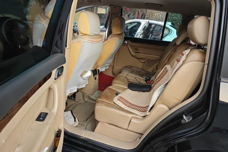 Used Volkswagen Touran 2008 1.8T ZhiZun Edition Automatic 5-Seater Left Rear Seat